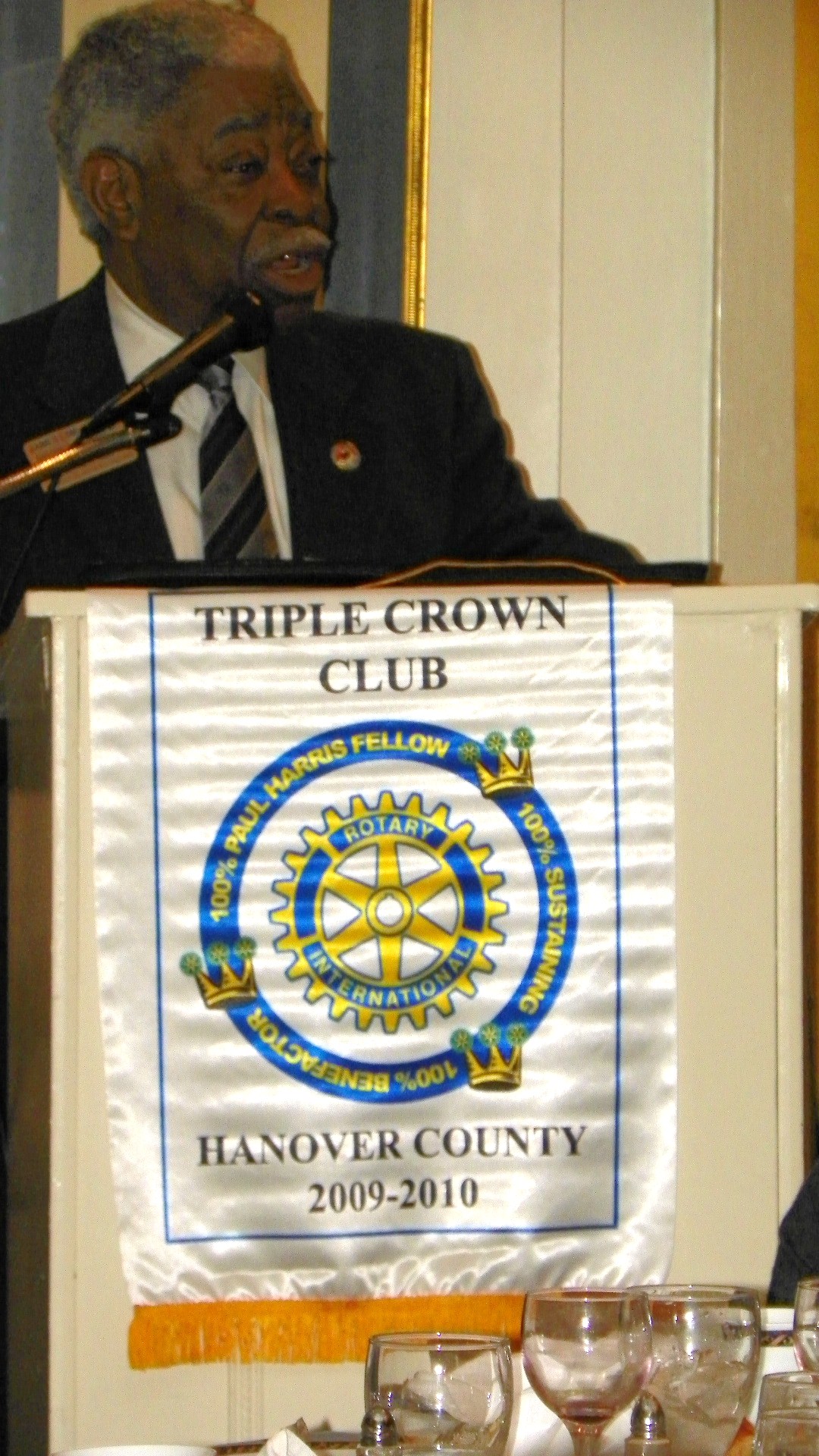 DG with Triple Crown award
